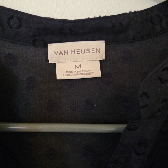 Van Heusen Black Dot Blouse size Medium - Picture 5 of 7